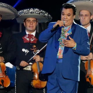 Proyectarán concierto de Juan Gabriel en el Zócalo de la CDMX