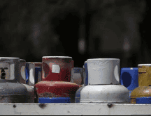 En caso de que un distribuidor exceda los precios que se han fijado para esta semana, puedes hacer tu denuncia ante la CRE. EL INFORMADOR/ ARCHIVO.