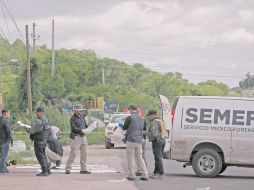 En los mismos puntos donde hace unos días fueron encontrados cinco cuerpos, ayer se localizaron el mismo número de víctimas. AFP/I. Medina
