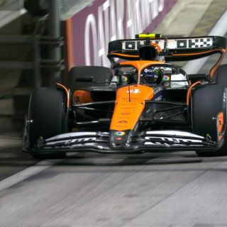 Lando Norris domina en Singapur; "Checo" Pérez rescata un punto