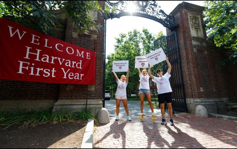 Si sueñas con formar parte de esta prestigiosa institución, asegúrate de trabajar en tu solicitud con tiempo, mostrar quién eres realmente y aprovechar todas las oportunidades de aprendizaje que se te presenten. FACEBOOK / Harvard University