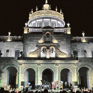 Vive una noche especial en el Museo Cabañas