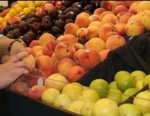 Adquiere tu canasta básica a los precios más bajos acudiendo al Martes de Frescura. EFE / ARCHIVO