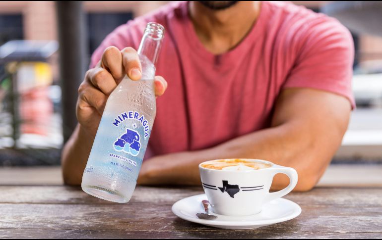 Esta es la verdad sobre el consumo de agua mineral y otras bebidas carbonatadas. ESPECIAL / Unsplash Mineragua Sparkling Water