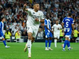 Kylian Mbappé volvió a hacerse presente en el marcador para ayudar en el triunfo merengue ante el Alavés. EFE/J. Martín