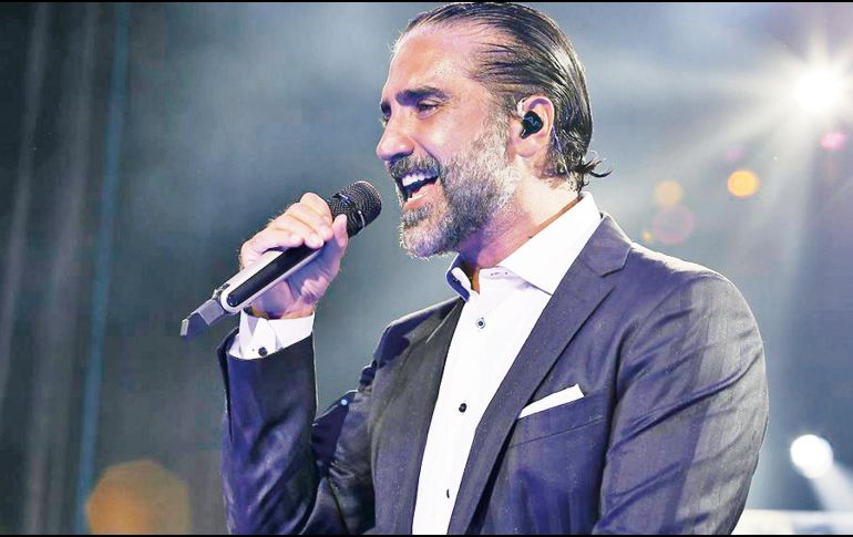 ALEJANDRO FERNÁNDEZ. Determinar quién sobresale por encima del resto es un trabajo muy complicado, especialmente cuando se trata de debates en áreas tan poco objetivas como la música. SUN / ARCHIVO