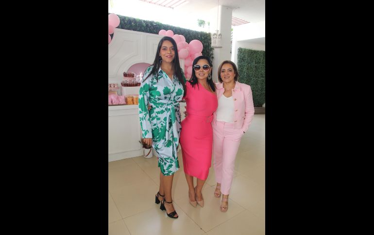 Alicia Gasca, Laura Casillas y Lily Flores. GENTE BIEN JALISCO/ Esmeralda Ecamilla