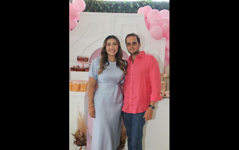 Paola Zamora Castro y Oscar Ávalos. GENTE BIEN JALISCO/ Esmeralda Ecamilla