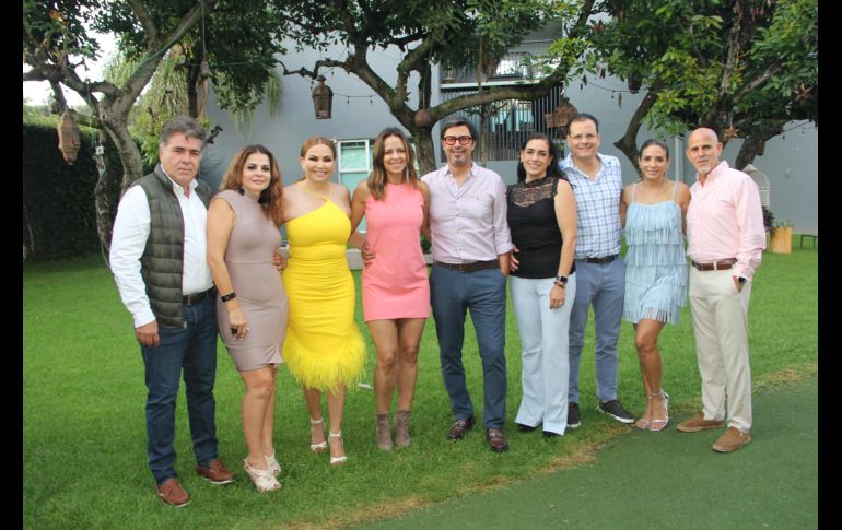 Pablo y Lupita Tremari, Vero Castro, Paloma Valencia y Negro Bernal, Carlos Villaseñor, Margarita Casillas, Clo Jiménez y Jorge Gaxiola. GENTE BIEN JALISCO/ Esmeralda Ecamilla