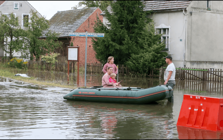 Las lluvias torrenciales fueron al menos un 7 % más fuertes por el cambio climático. EFE / ARCHIVO