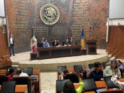 En total, fueron 28 votos a favor y solo dos en contra de las morenistas Yussara Canales y Leticia Pérez. CORTESÍA.