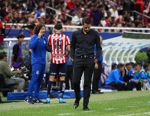 Fernando Gago se dijo dolido por la forma en que dejaron escapar la victoria. EL INFORMADOR/H. Figueroa