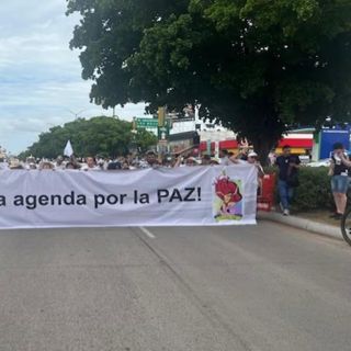 Culiacán marcha por la paz tras 20 días de violencia