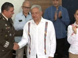 A un día de dejar la Presidencia de México, el Presidente Andrés Manuel López Obrador dedicó un mensaje especial a las Fuerzas Armadas, y a la suerte que lo acompañó en 