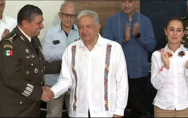 A un día de dejar la Presidencia de México, el Presidente Andrés Manuel López Obrador dedicó un mensaje especial a las Fuerzas Armadas, y a la suerte que lo acompañó en 