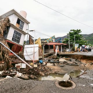 Huracán John ya suma 29 muertos en tres Estados