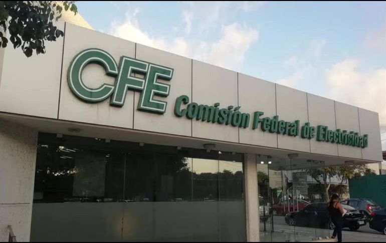 Además se estipula que no constituirán monopolios las funciones que el Estado ejerza de manera exclusiva en el área estratégica del 