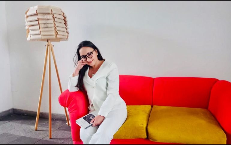 La escritora Valeria Guzmán Pérez ha sido galardonada con la novena edición del Premio de Literatura Ciudad y Naturaleza José Emilio Pacheco por su obra 'Un silencio tan blanco'. CORTESÍA / FILGDL