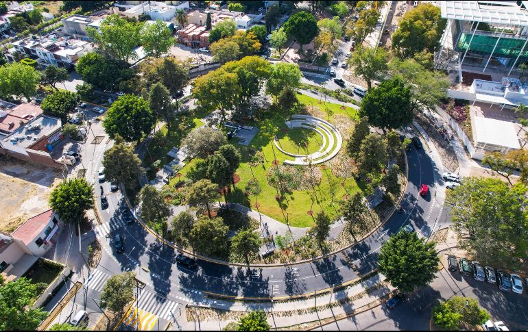 Toma aérea que muestra cómo quedó la rehabilitación de la Glorieta Monraz. EL INFORMADOR/A. Navarro