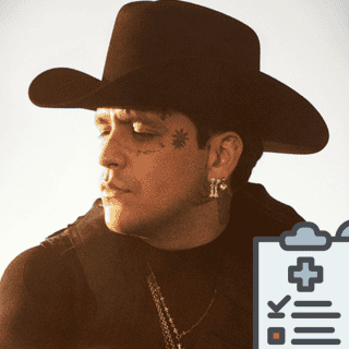 Hospitalizan de emergencia a Christian Nodal; esto sabemos