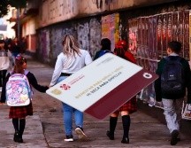 También se entrega un apoyo extra para uniformes y útiles escolares. SUN / ARCHIVO