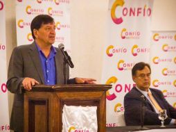 Arreola aseguró que al inicio de las encuestas, Claudia Delgadillo tenía la ventaja por 10 puntos, sin embargo, Pablo Lemus remontó. CORTESÍA