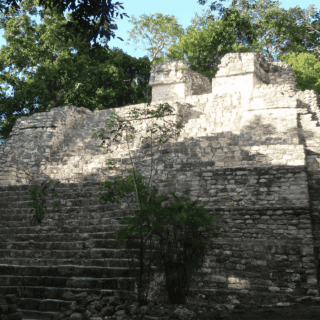 Arqueólogos encuentran pirámides ocultas en una zona inhóspita de México