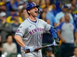 Pete Alonso conectó un cuadrangular de tres carreras en la novena. AFP/P. McDermott