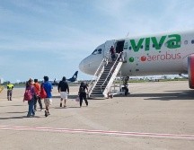 Conoce el sueldo base que puedes conseguir trabajando con Viva Aerobús como piloto. ESPECIAL / X: @VivaAerobus