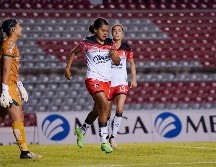 Atlas intentó igualar los cartones, pero fue hasta el minuto 92, cuando Brenda Ceren, con un cobro preciso desde el punto penal, marcó el tanto del empate en el último suspiro. IMAGO7