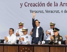 La presidenta Claudia Sheinbaum durante el desfile en conmemoración del Bicentenario de la Constitución de 1824 y los 203 años de la Marina Armada de México. SUN/ H. Salvador.