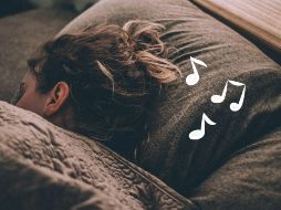 Muchas personas buscan mejorar su calidad de sueño a través de la música. UNSPLASH / G. PAPPAS