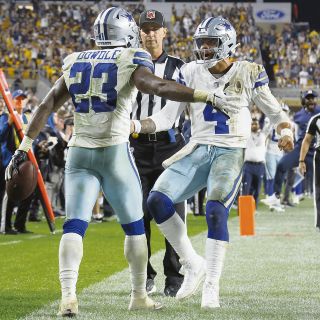 Los Cowboys derriten el acero