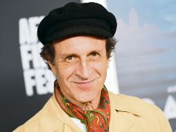 Daniel Giménez Cacho se sienta en la silla del director para dirigir el filme “Juana”, un drama sobre una periodista. AFP