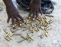 Casquillos de bala en las calles, días después al ataque armado perpetrado por una pandilla en Pont-Sonde. AP / Odelyn Joseph