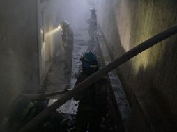 En 10 días se registraron cuatro incendios en la ZMG, dos en tiendas de autoservicio y dos más en lotes de vehículos. CORTESÍA/Protección Civil y Bomberos de Jalisco.