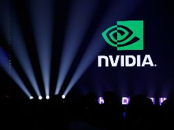 El logotipo de Nvidia es proyectado en una pantalla durante la Hon Hai Tech Day 2024, la conferencia anual sobre tecnología de Foxconn. EFE/EPA/R. Tongo