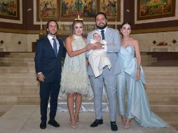 Jorge Celis, Mónica Rojo, Cristóbal Celis Rojo, Alberto Martínez y Luisa  Fernanda Rojo. GENTE BIEN JALISCO/ C. Jimeno