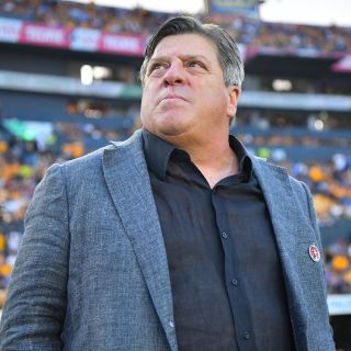 Miguel Herrera aceptaría ser técnico de Chivas