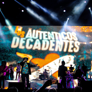 Los Auténticos Decadentes celebran en grande 38 años de trayectoria en Fiestas de Octubre