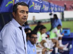 Arturo Ortega, actual entrenador del Tapatío, será quien llegue al rescate de los rojiblancos mientras buscan un nuevo timonel. IMAGO7