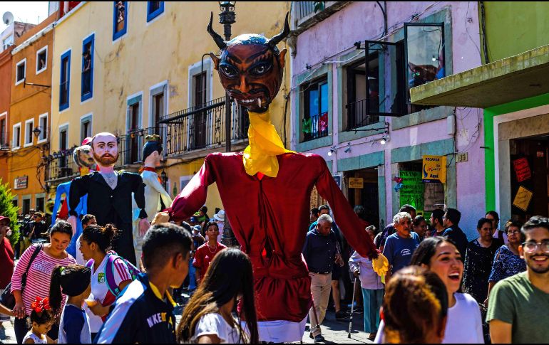 Las presentaciones tendrán lugar en escenario y plazas públicas, además de contar de con algunas transmisiones en vivo. SUN / ARCHIVO
