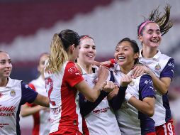 Alicia Cervantes llegó a nueve anotaciones en el torneo y las Chivas subieron al quinto lugar de la Liga MX Femenil. IMAGO7/J. Cubeyro