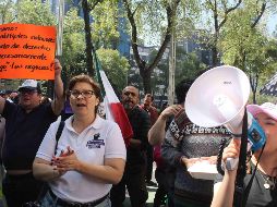 Trabajadores del Poder Judicial de la Federación protestan a las afueras del Senado. SUN/Francisco Rodríguez