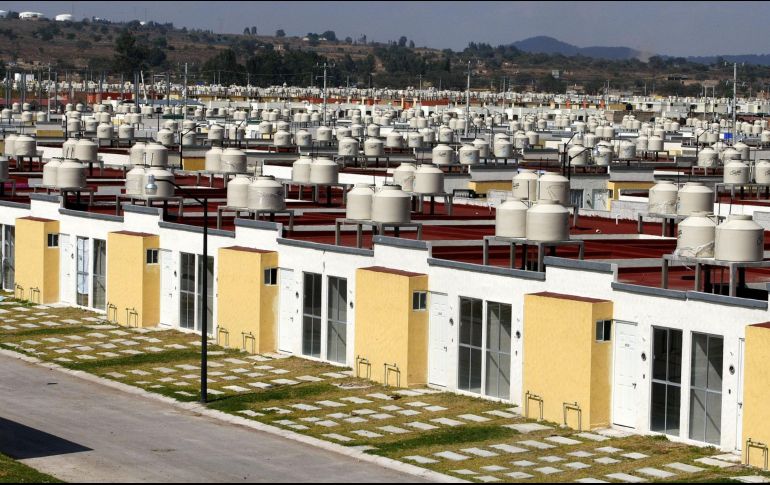 En su conferencia mañanera de este lunes 14 de octubre en Palacio Nacional, Sheinbaum Pardo puntualizó el costo que tendrían las viviendas y las medidas. EL INFORMADOR/ ARCHIVO