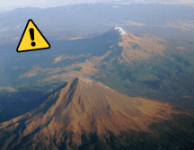 Este eje volcánico está  impulsado por la placa tectónica de Norteamérica y por las placas de Pacífico. Flickr