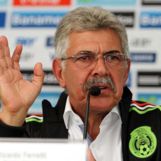 Tuca Ferretti respondió tajante a Javier Aguirre: "a mí sí me impusieron a Ochoa"
