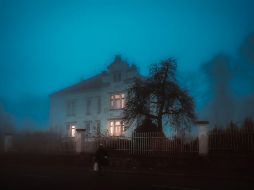 Estos sitios han capturado la imaginación de muchos, convirtiéndose en destinos emblemáticos para los amantes de lo paranormal y lo misterioso. CANVA