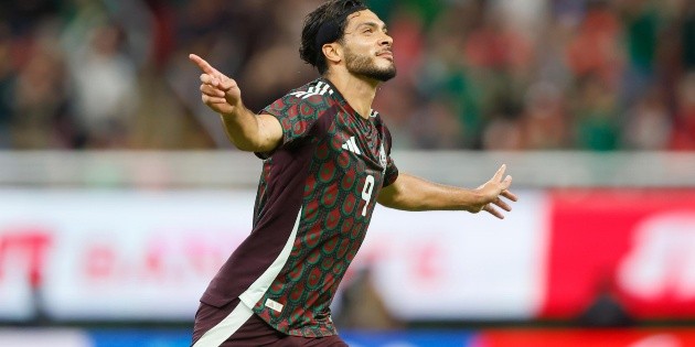 Raúl Jiménez asegura que la selección tendrá momentos difíciles, pero los resolverá