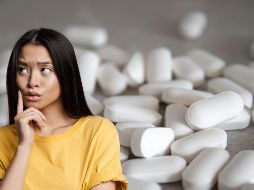 También conocido como acetaminofén, el paracetamol es uno de los medicamentos más comunes y más utilizados en el mundo. ESPECIAL / Foto de James Yarema en Unsplash